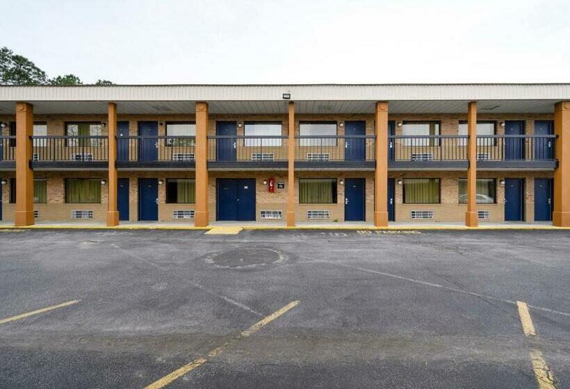 בית מלון כפרי Days Inn Williamston