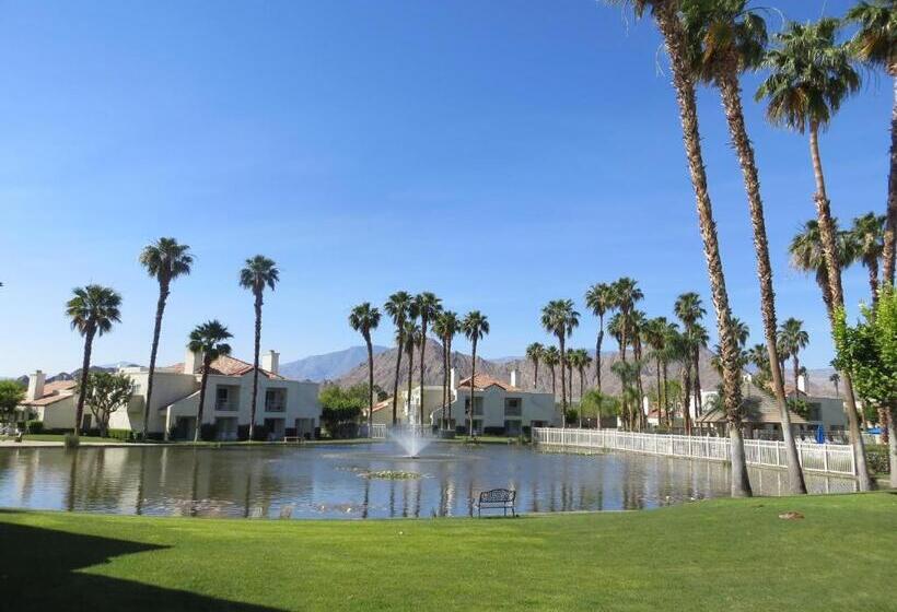 בית מלון כפרי Desert Breezes Resort