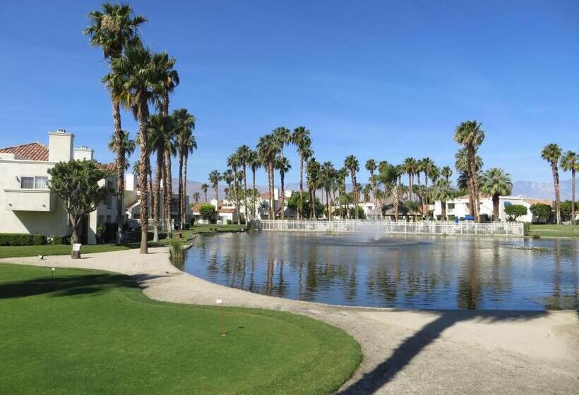 ホテル Desert Breezes Resort