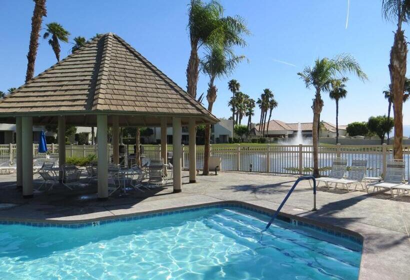 ホテル Desert Breezes Resort