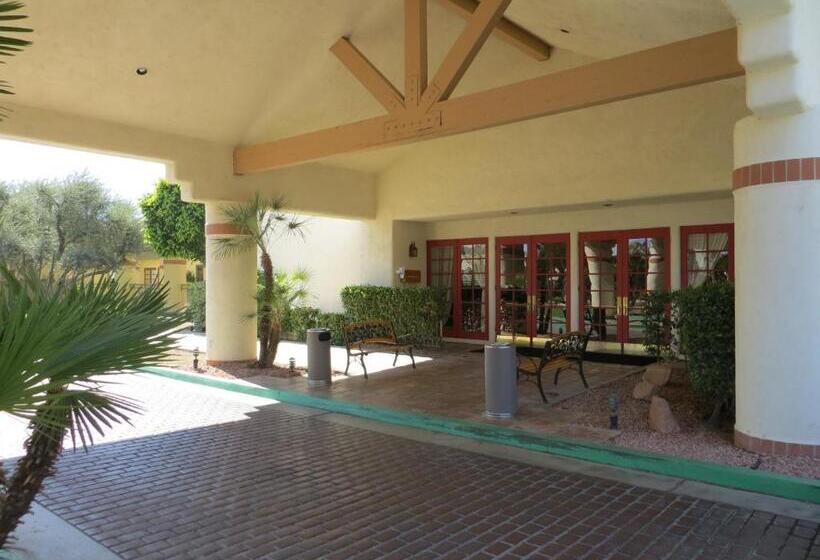 ホテル Desert Breezes Resort