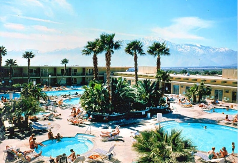 ホテル Desert Hot Springs Spa