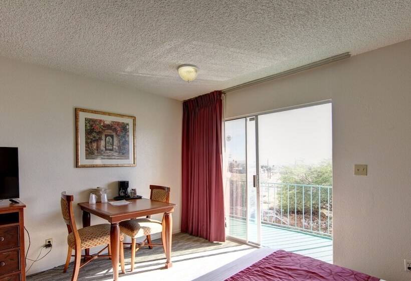 ホテル Desert Hot Springs Spa