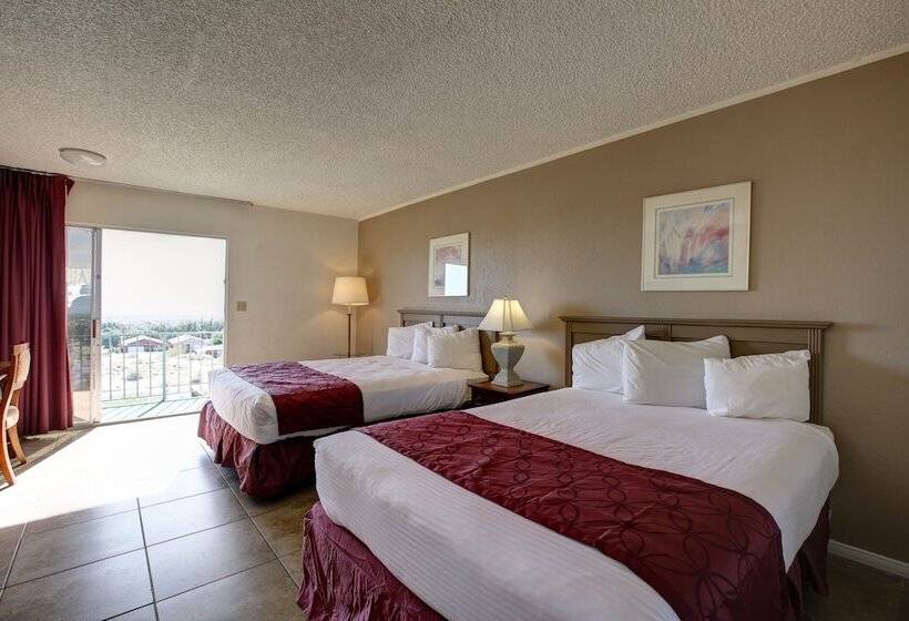 ホテル Desert Hot Springs Spa