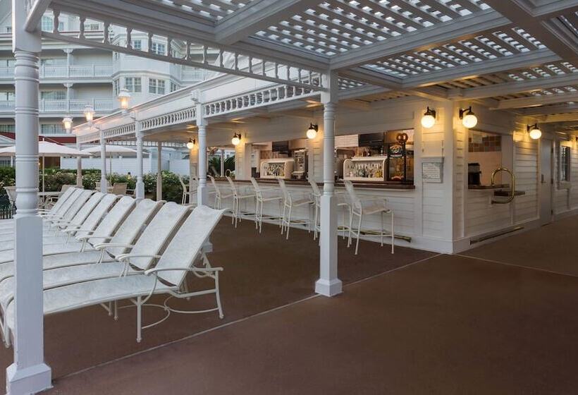 Отель Disney S Grand Floridian Resort & Spa