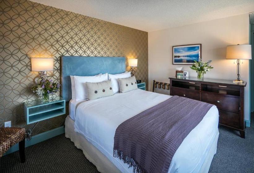 فندق Dockside Inn