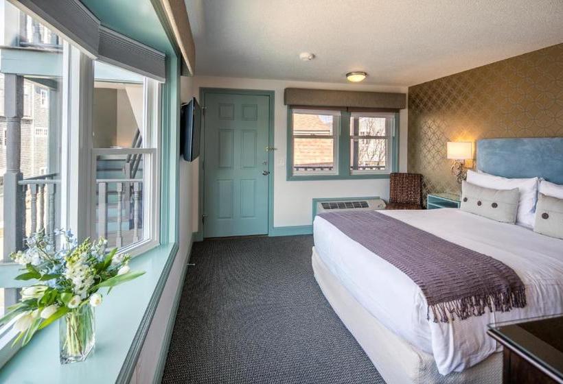 فندق Dockside Inn