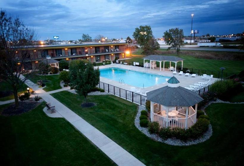 هتل Don Hall's Guesthouse