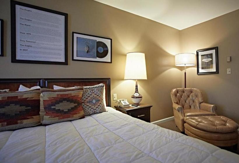 هتل Don Hall's Guesthouse