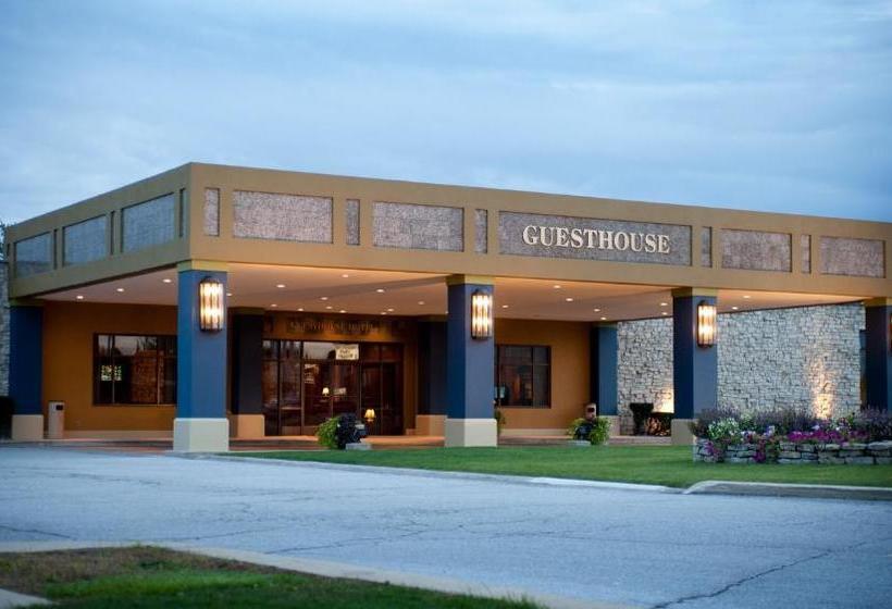 هتل Don Hall's Guesthouse