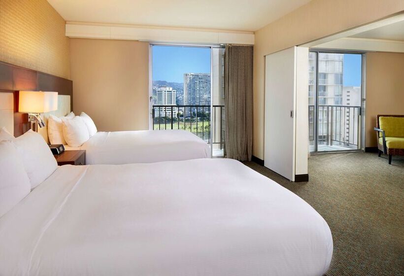 Doubletree By Hilton Hotel Alana   Waikiki Beach