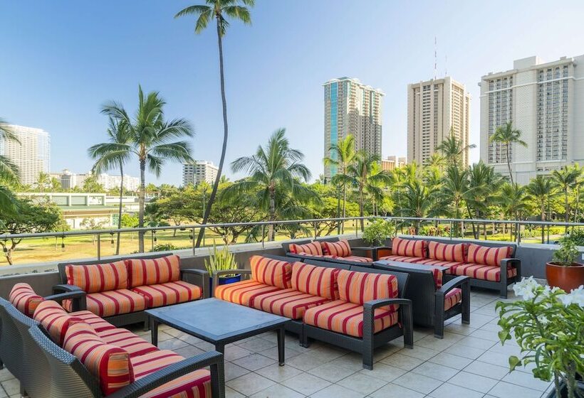 Doubletree By Hilton Hotel Alana   Waikiki Beach