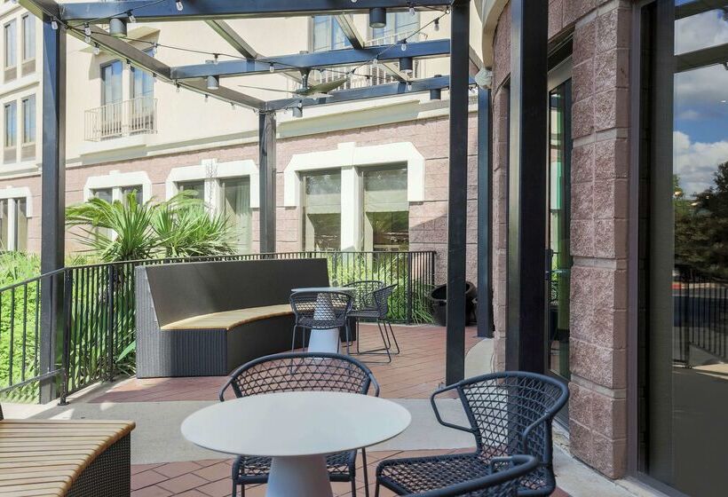 Hotel Doubletree By Hilton Austin University Area