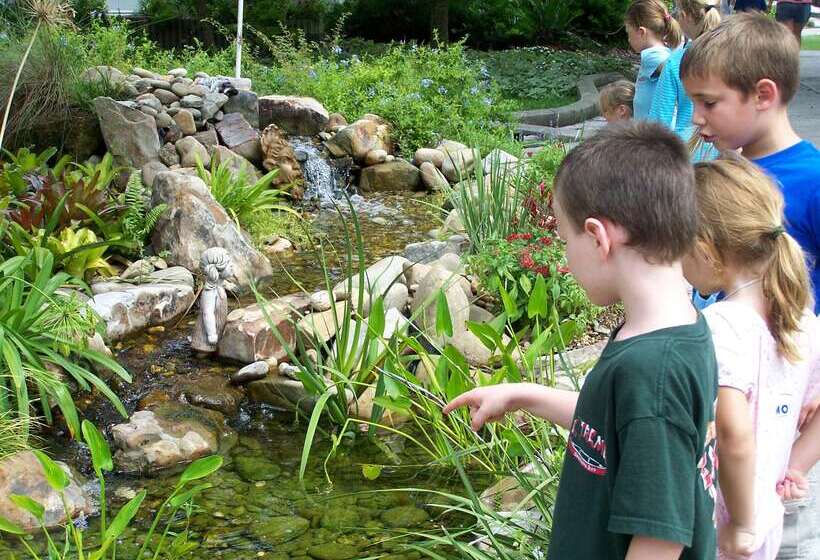 בית מלון כפרי Doubletree By Hilton Charlotte Uptown