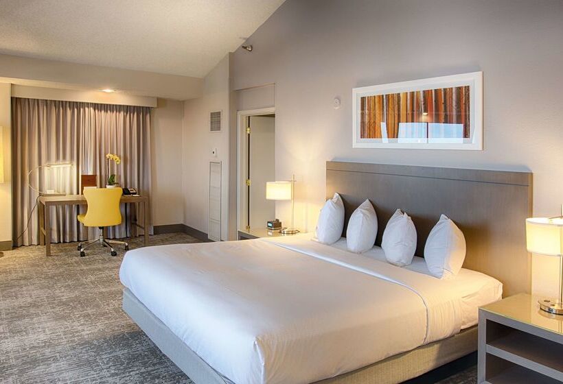 Отель Doubletree By Hilton Denver Westminster