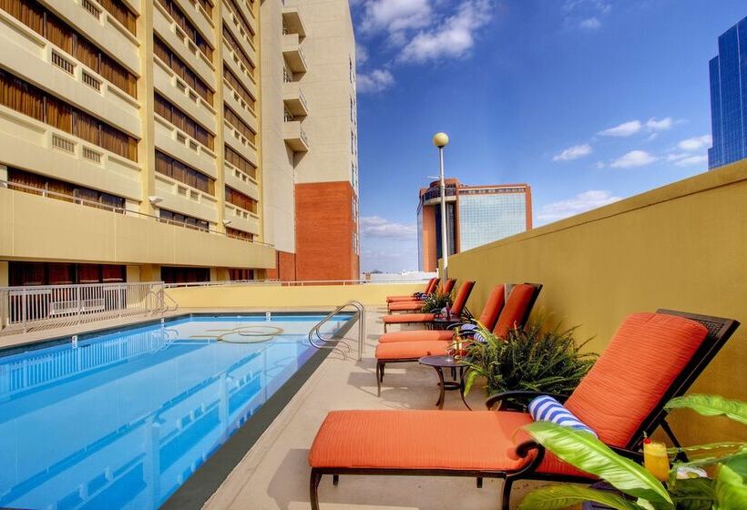 فندق Doubletree By Hilton Little Rock