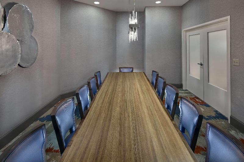 فندق Doubletree By Hilton Little Rock