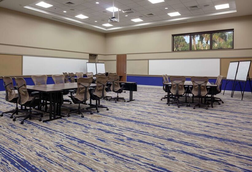 فندق Doubletree By Hilton Palm Beach Gardens