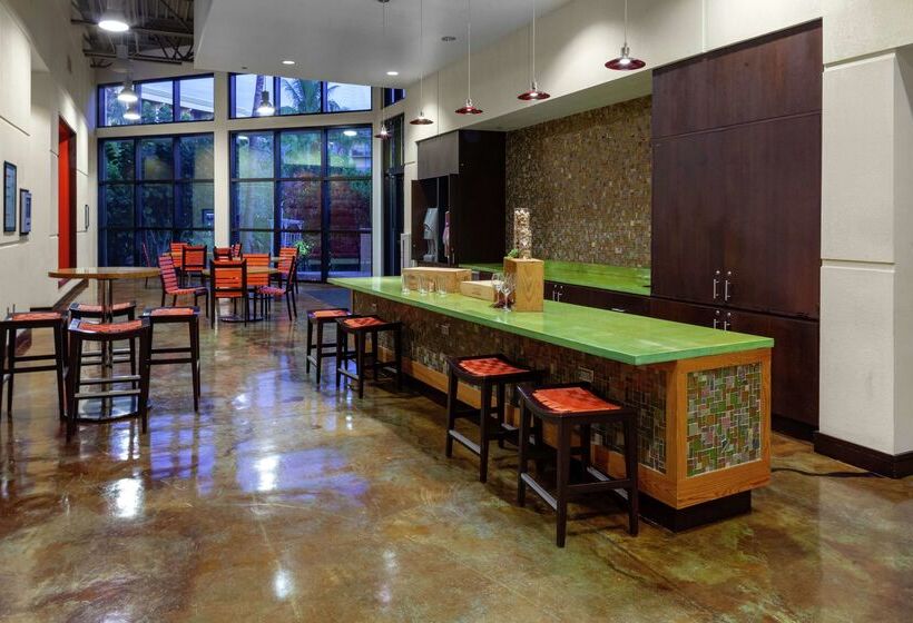 فندق Doubletree By Hilton Palm Beach Gardens