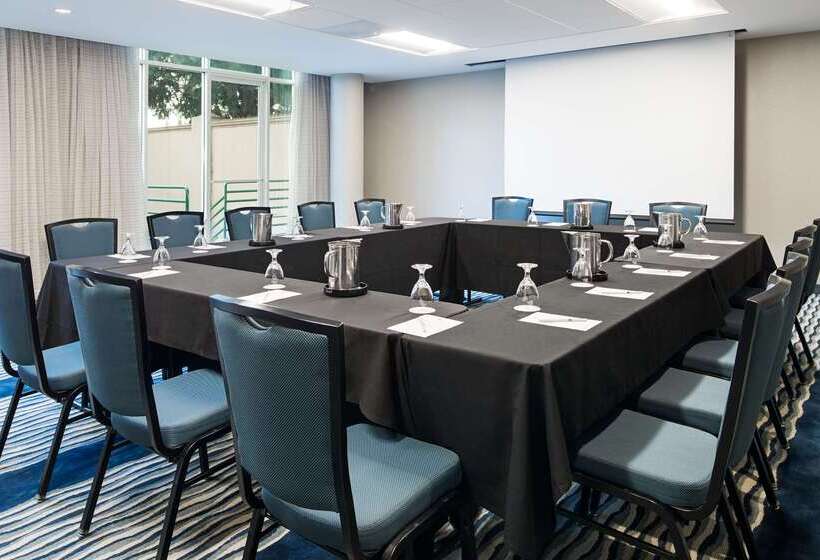 ホテル Doubletree By Hilton San Diego Del Mar