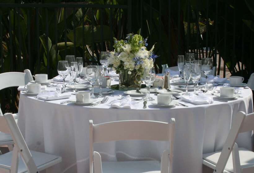 ホテル Doubletree By Hilton San Diego Del Mar