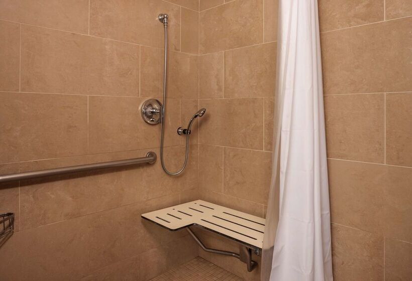 ホテル Doubletree By Hilton San Diego Del Mar