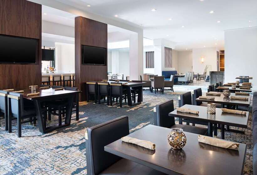 ホテル Doubletree By Hilton San Diego Del Mar