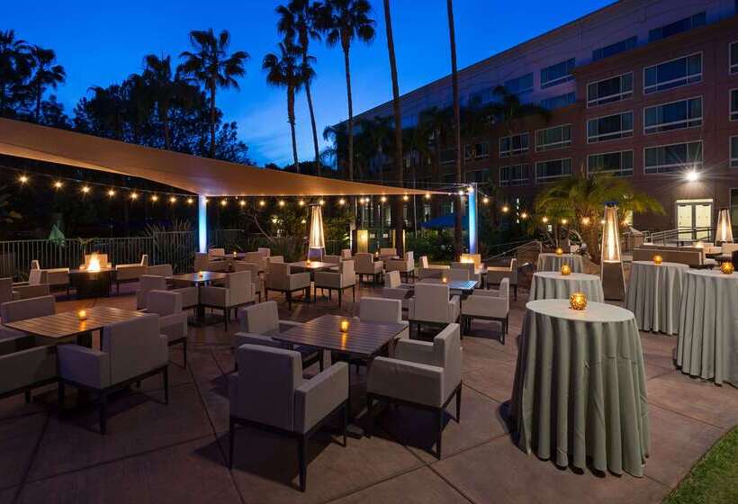 ホテル Doubletree By Hilton San Diego Del Mar