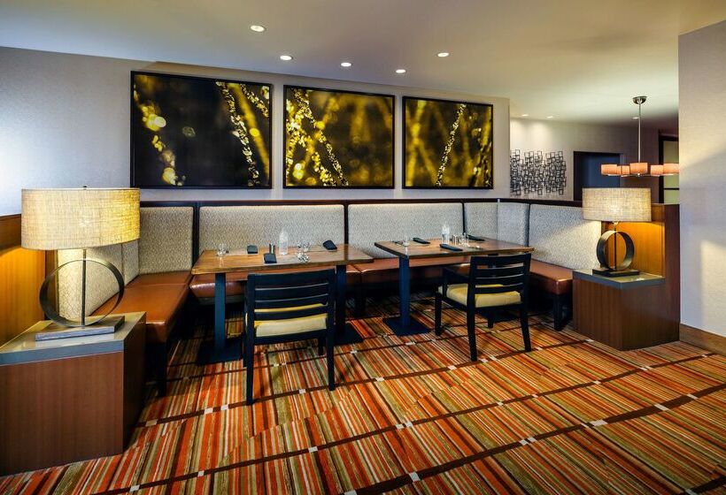 هتل Doubletree By Hilton  San Francisco Airport