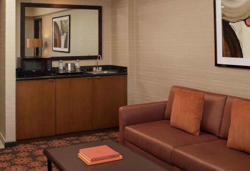 هتل Doubletree By Hilton  San Francisco Airport