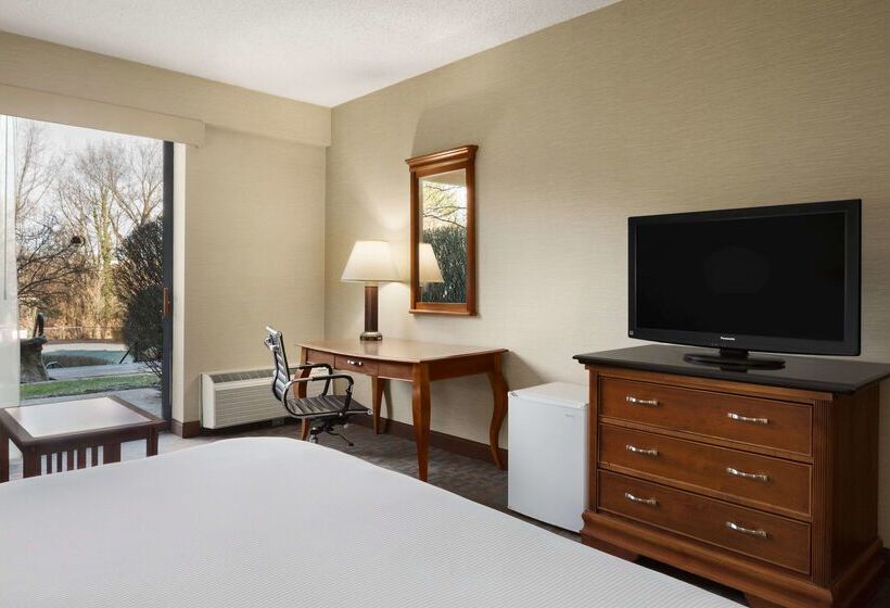 Doubletree By Hilton Somerset Hotel And Conference Center