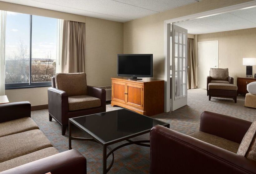 Doubletree By Hilton Somerset Hotel And Conference Center