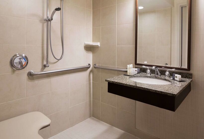 Doubletree By Hilton Somerset Hotel And Conference Center