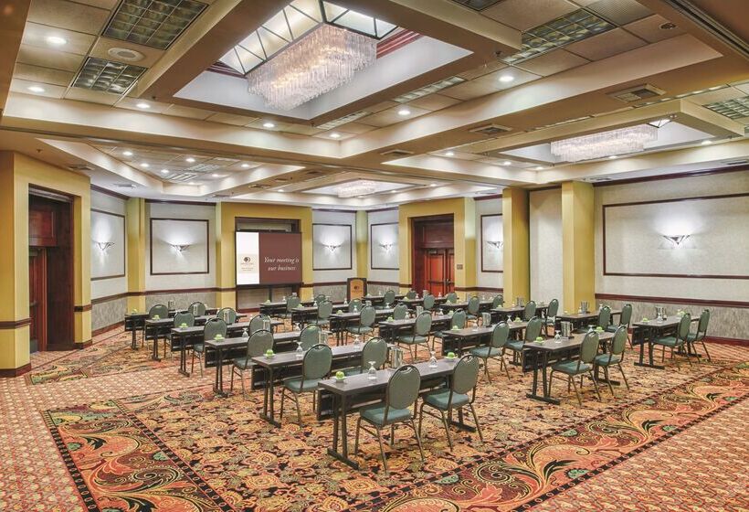 호텔 Doubletree By Hilton  Spokane City Center