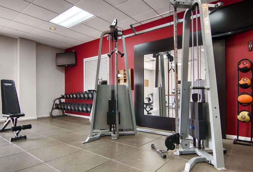 هتل Doubletree By Hilton Virginia Beach