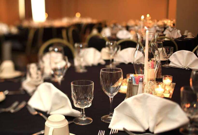 هتل Doubletree By Hilton Virginia Beach