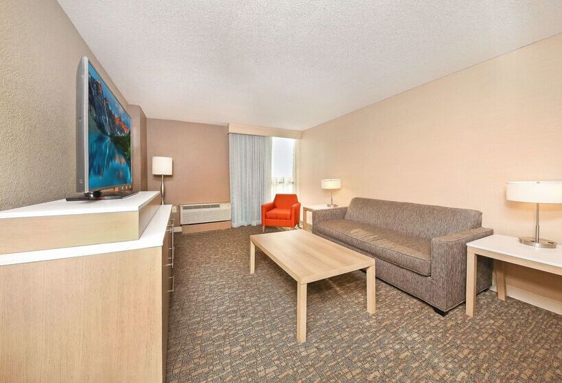 هتل Doubletree By Hilton Virginia Beach