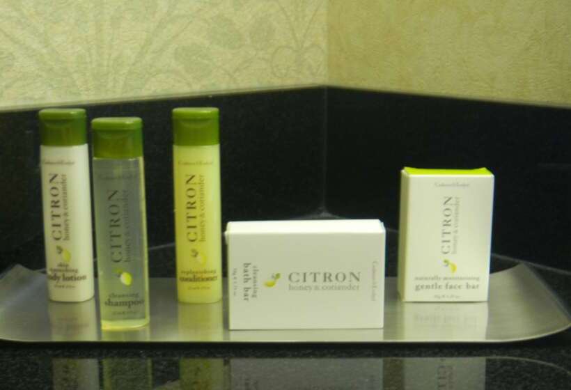 فندق Doubletree By Hilton Springdale