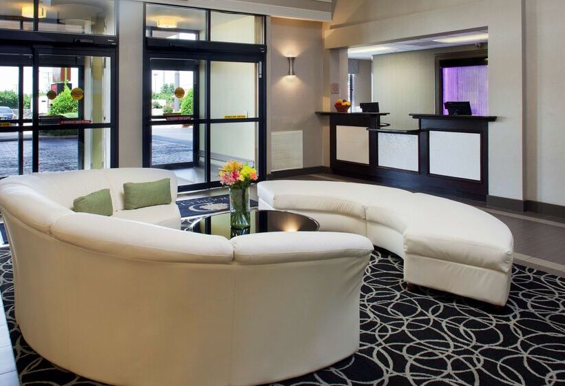 فندق Doubletree By Hilton Springdale