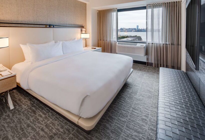 Doubletree By Hilton Hotel & Suites Jersey City