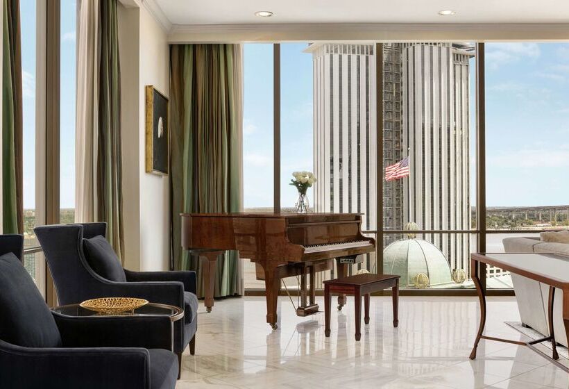 هتل Doubletree By Hilton New Orleans