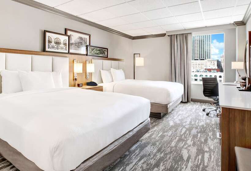 هتل Doubletree By Hilton New Orleans