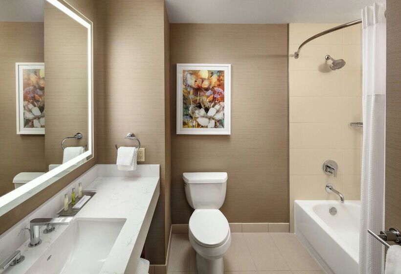 ホテル Doubletree By Hilton Ontario Airport