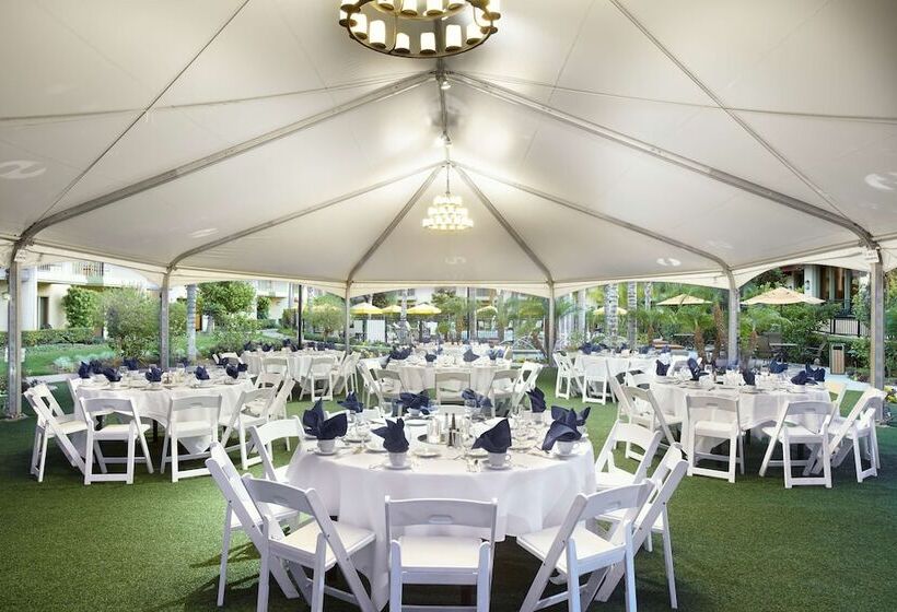 ホテル Doubletree By Hilton Ontario Airport