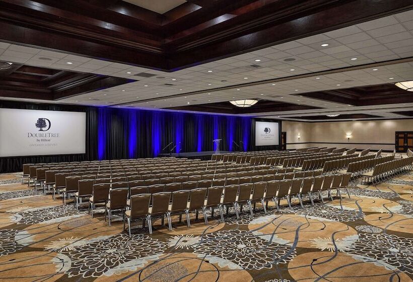 ホテル Doubletree By Hilton Ontario Airport