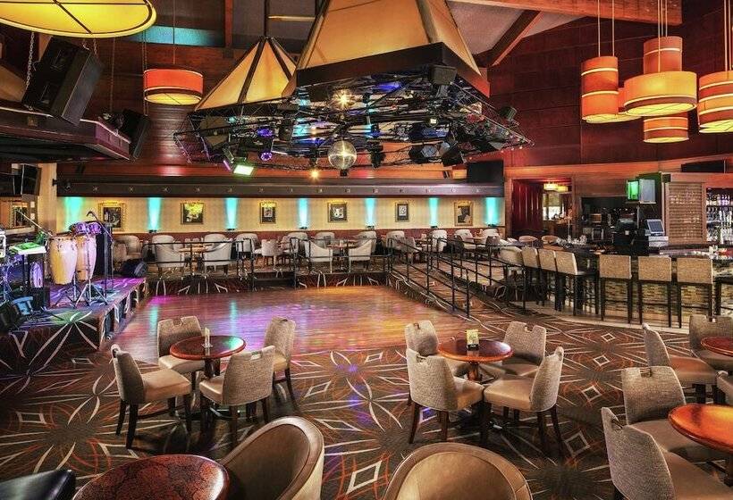 ホテル Doubletree By Hilton Ontario Airport