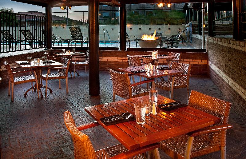 هتل Doubletree Suites By Hilton Austin Downtown Capitol