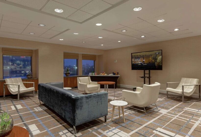 Doubletree Suites By Hilton Hotel Boston   Cambridge