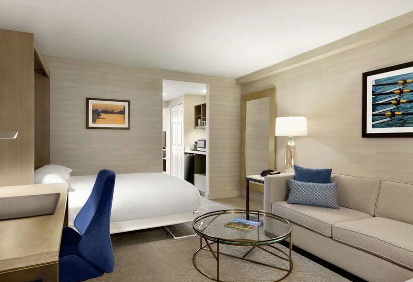 Doubletree Suites By Hilton Hotel Boston   Cambridge