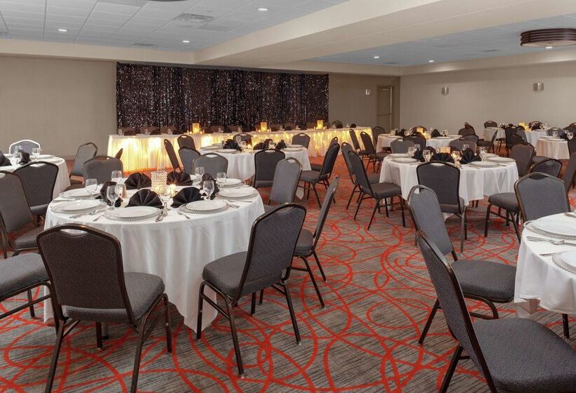호텔 Doubletree Suites By Hilton Dayton   Miamisburg